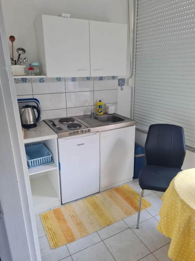 Studio Apartman Marija Petrcane Eksteriør bilde